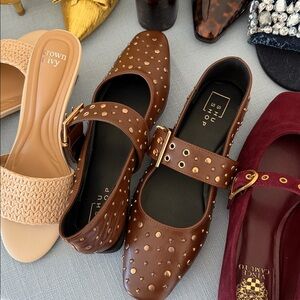 Brown Stud Flats